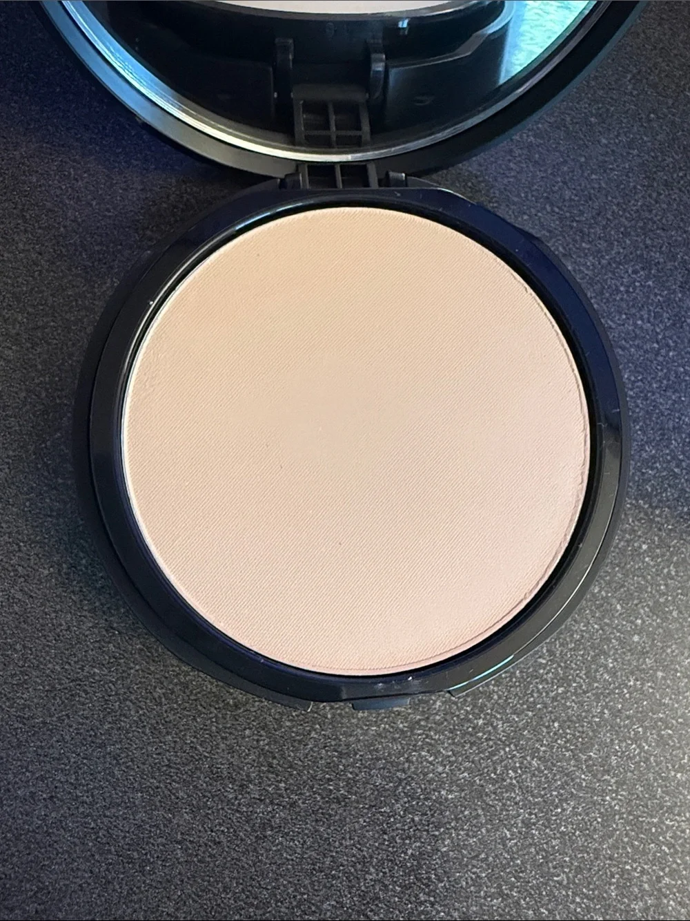 NIB BareMinerals Original Mineral Veil Pressed Setting Powder in Sheer Light